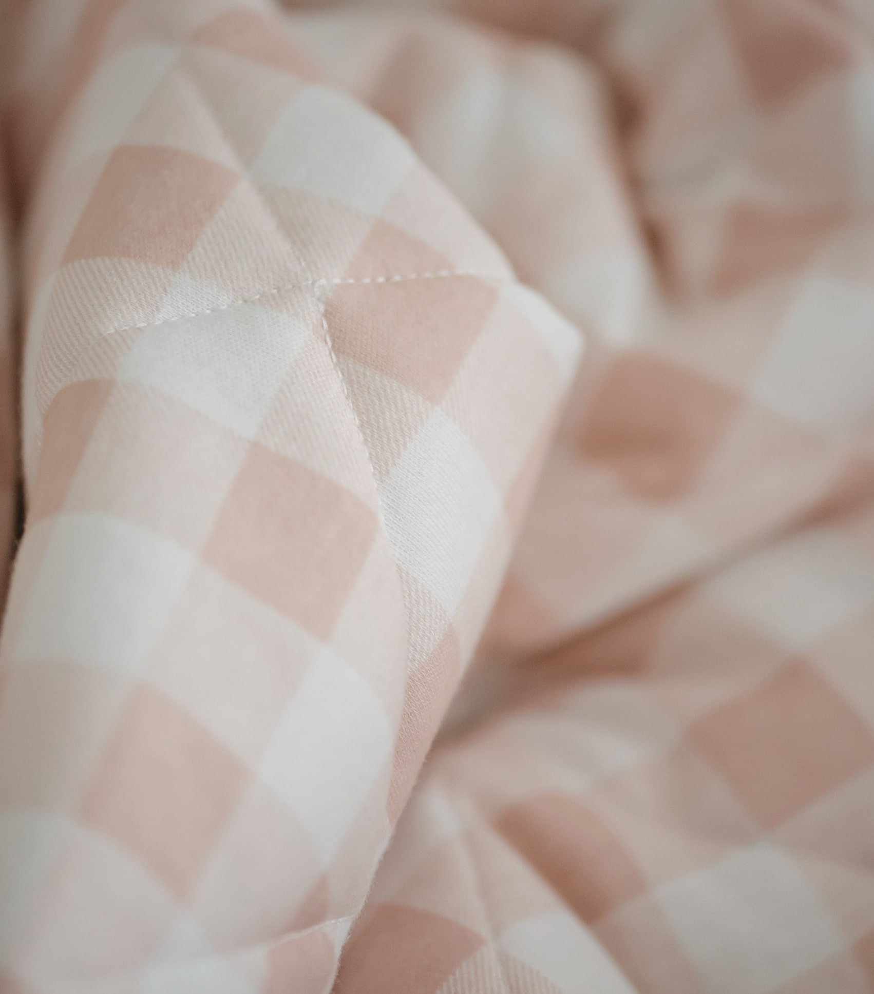 PINK SQERS QUILT BLANKET