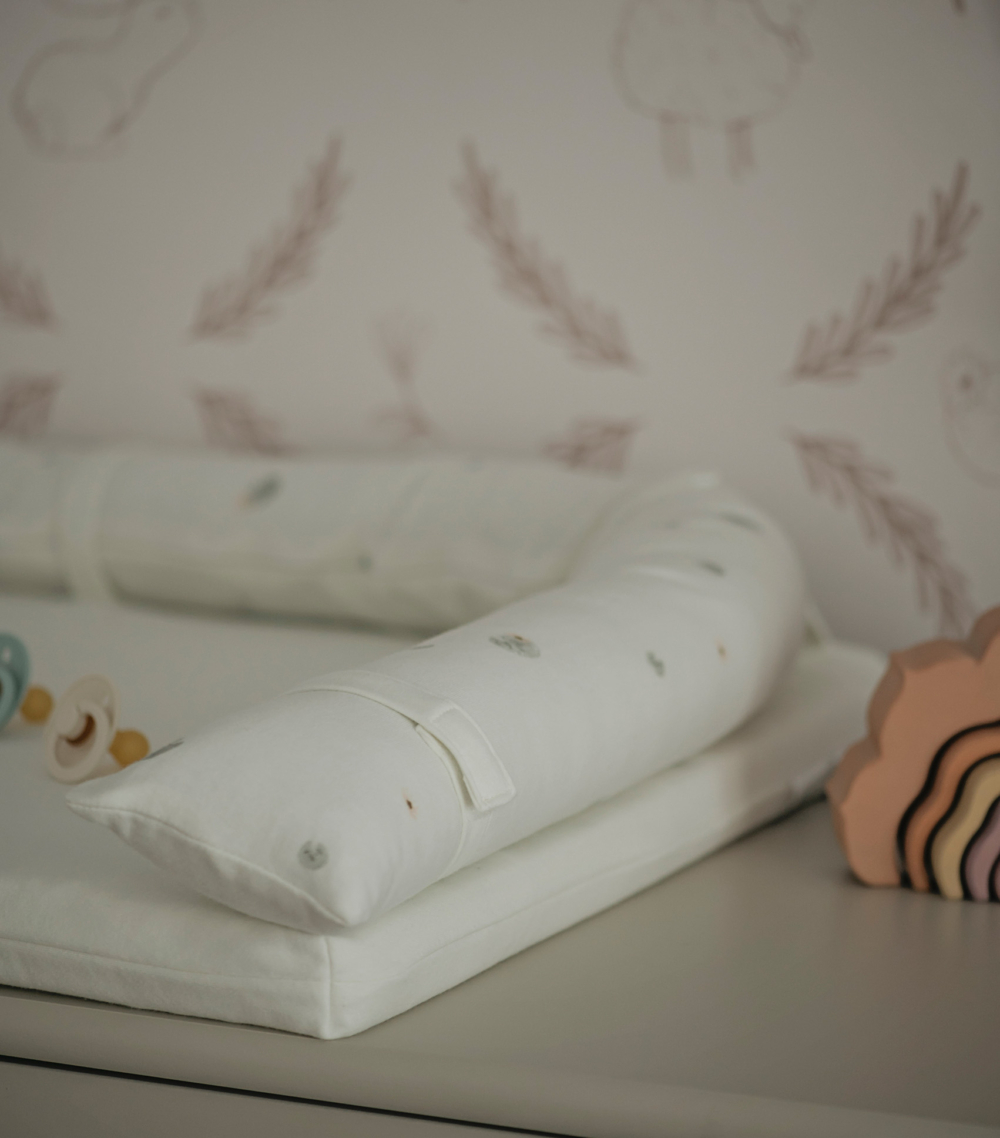 WATER LILIES CHANGING MAT 2 WATER LILIES CHANGING MAT 2