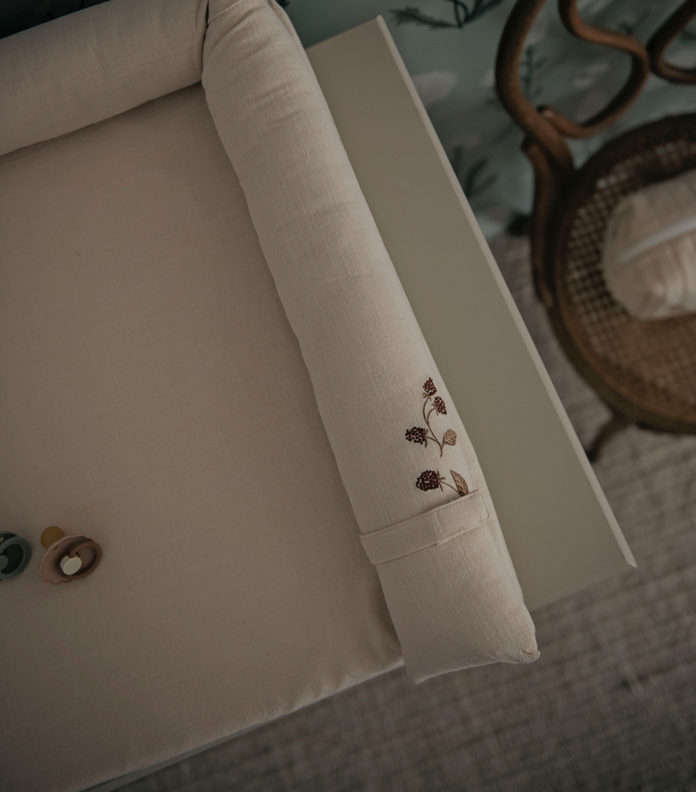 raspberry - changing mat 4 raspberry - changing mat 4