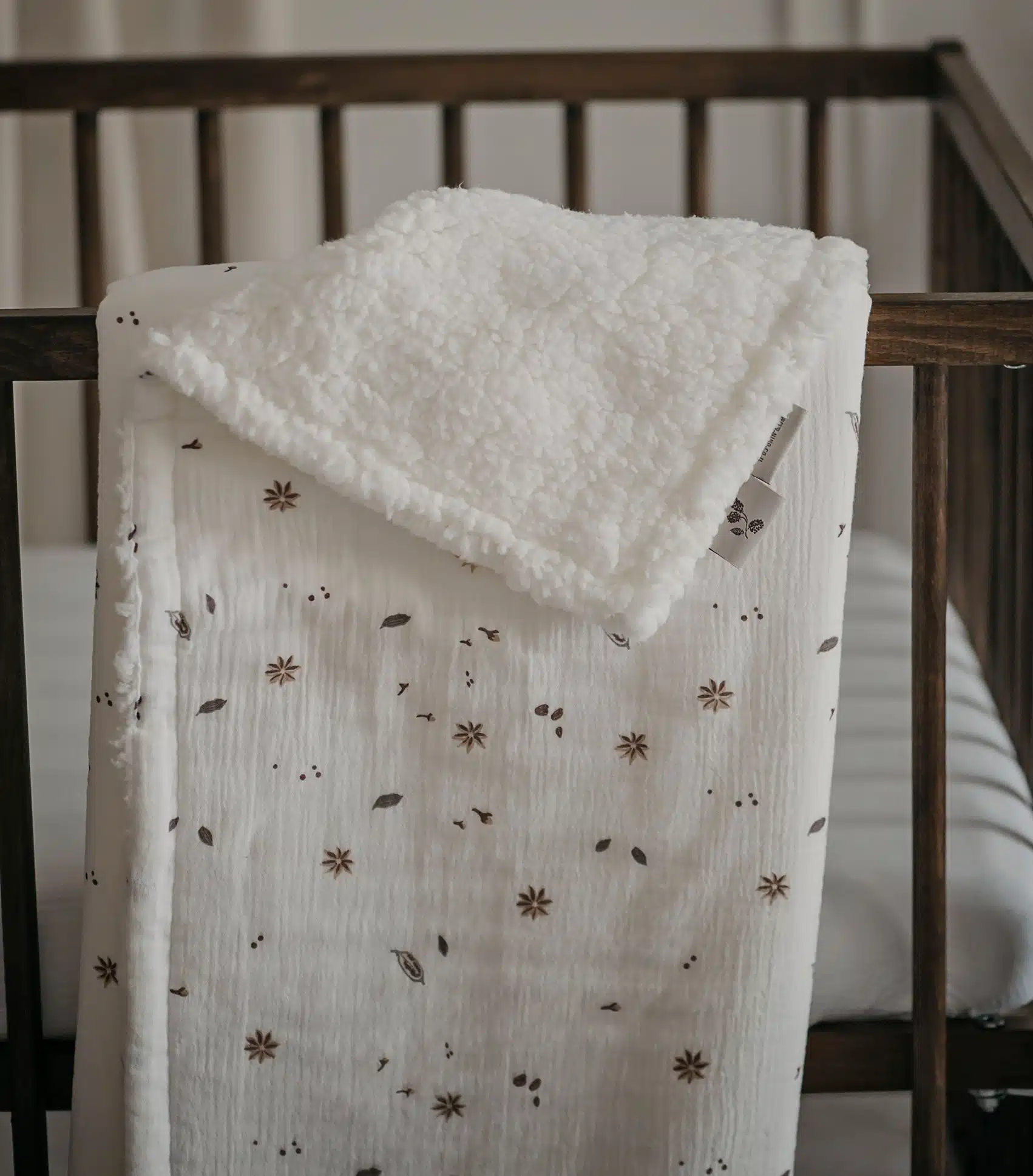 BLANKET WITH SHERPA - CHAI LS 2