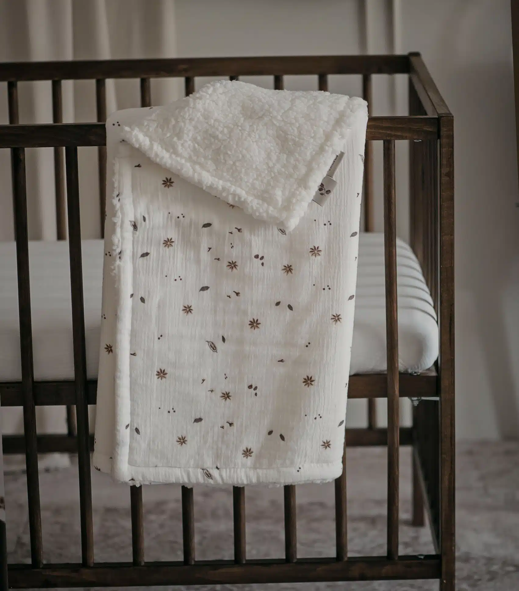 BLANKET WITH SHERPA - CHAI LS