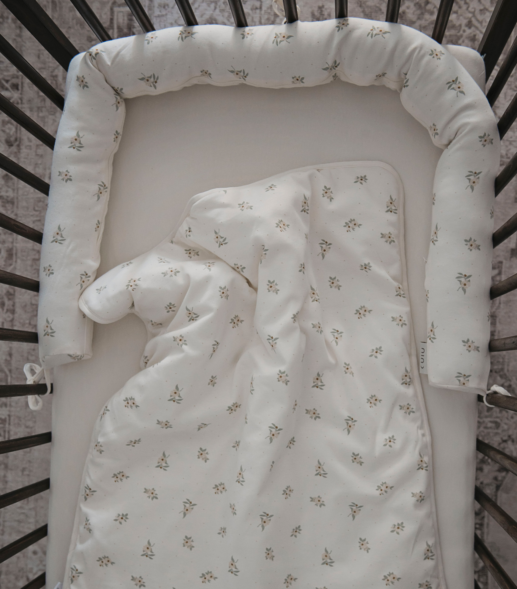crib set - Anemone blossom
