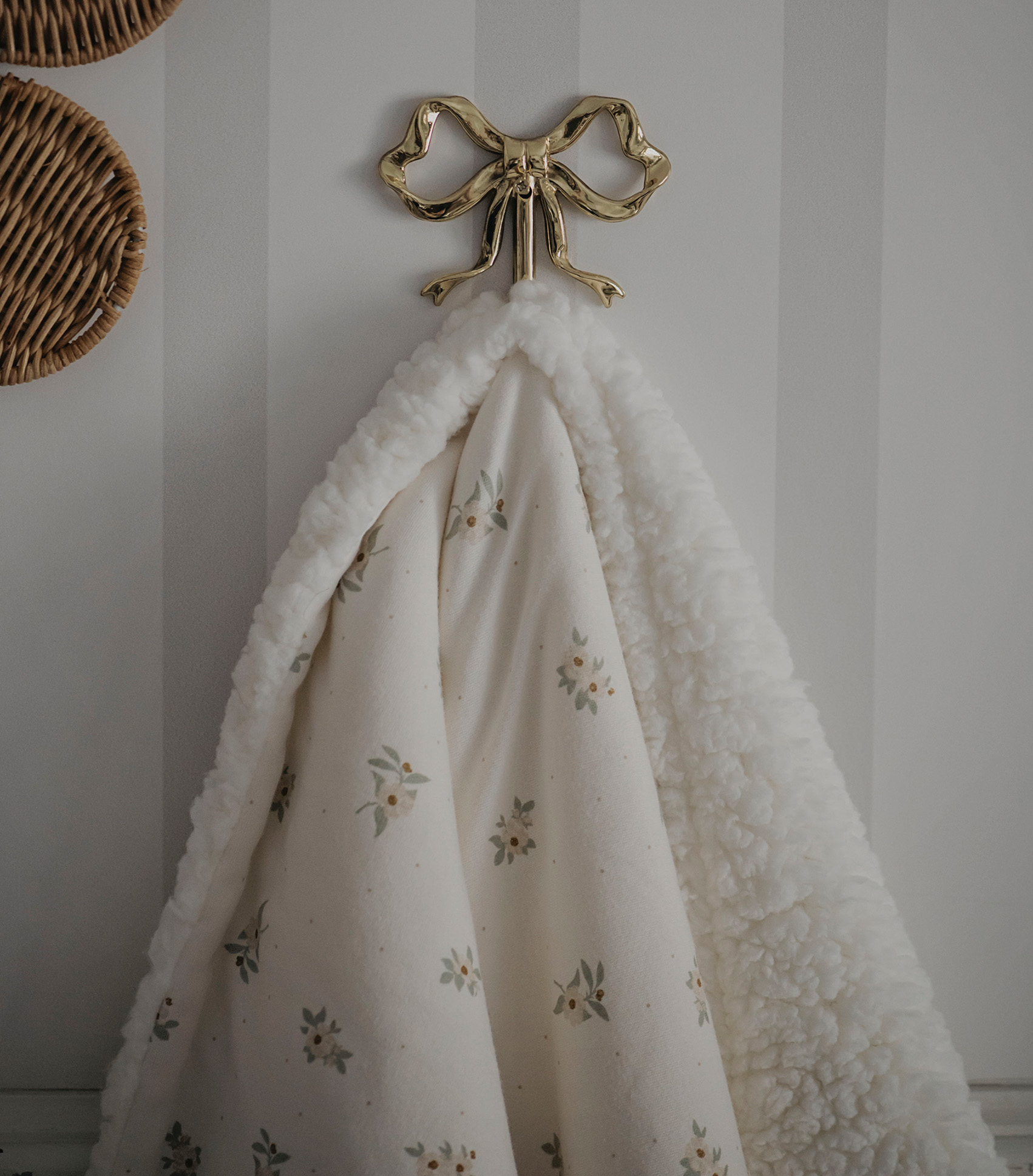 sherpa blanket - Anemone blossom 3