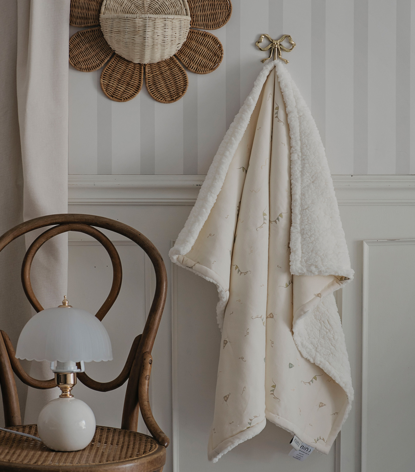 sherpa blanket - happy hour